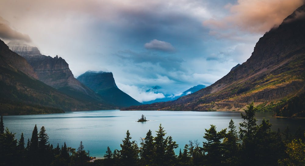 Goertzen Adventure Equipment - Betsy & Iya