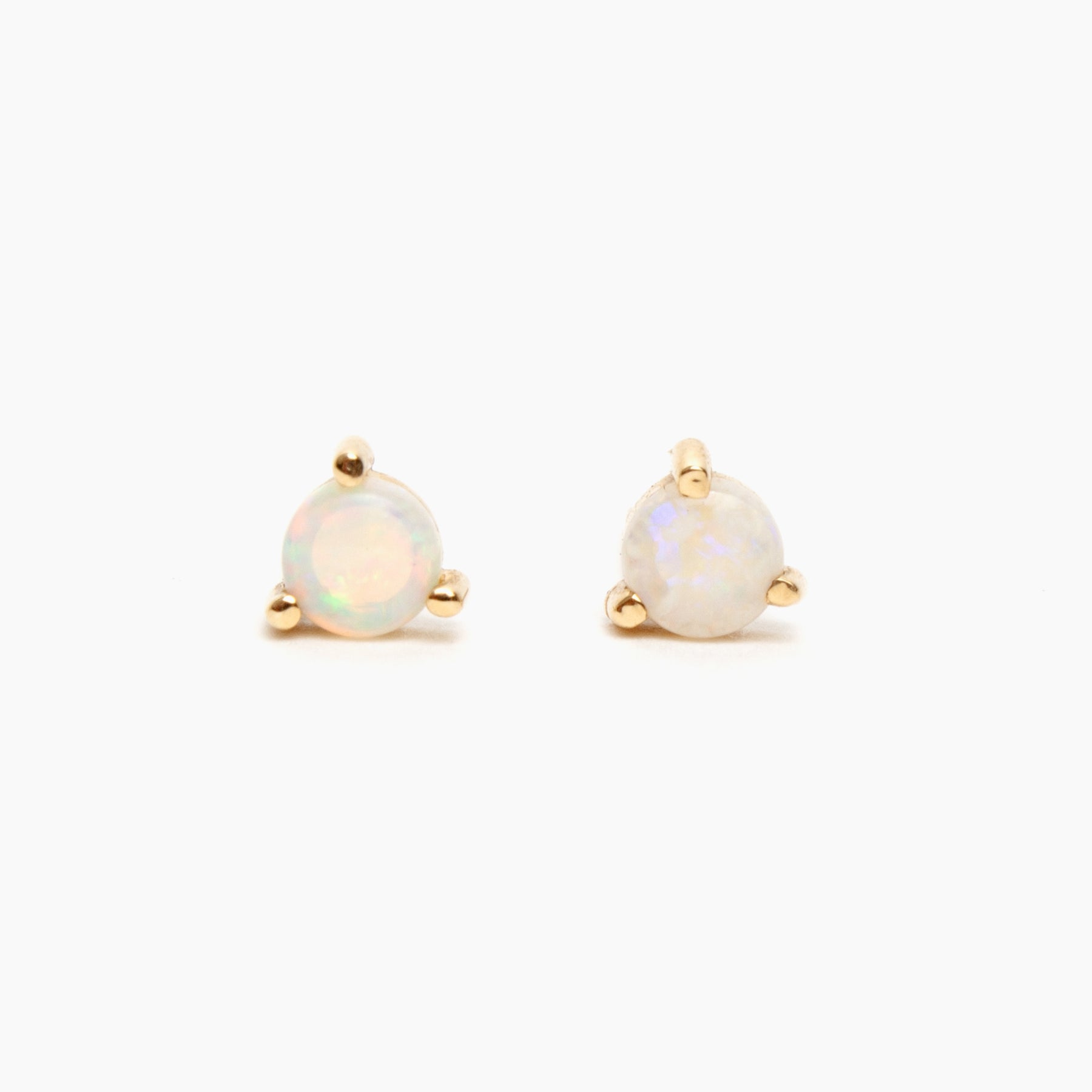 3-Prong Gemstone Stud Earrings