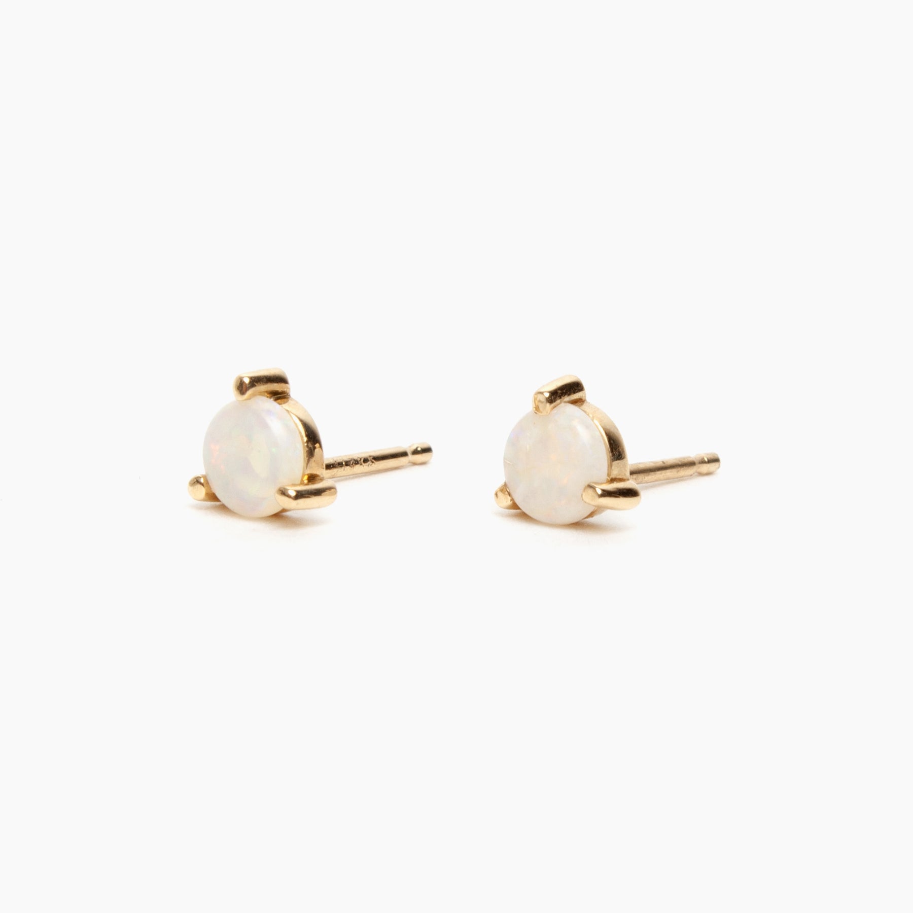 3-Prong Gemstone Stud Earrings