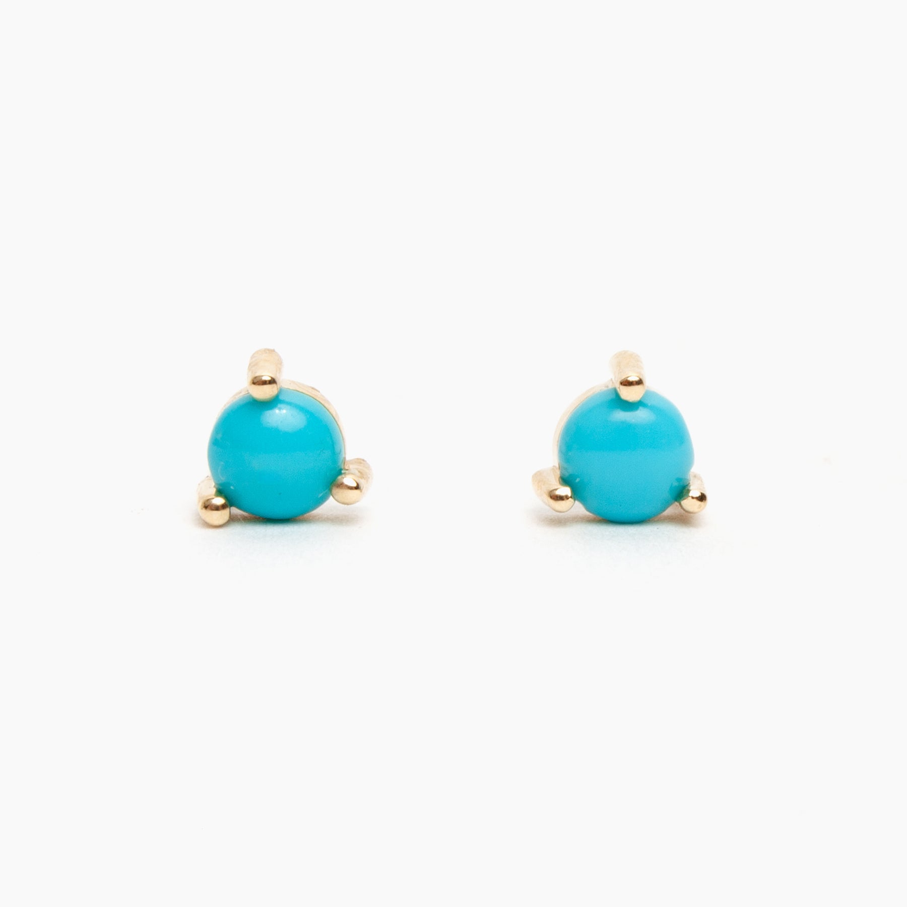 3-Prong Gemstone Stud Earrings
