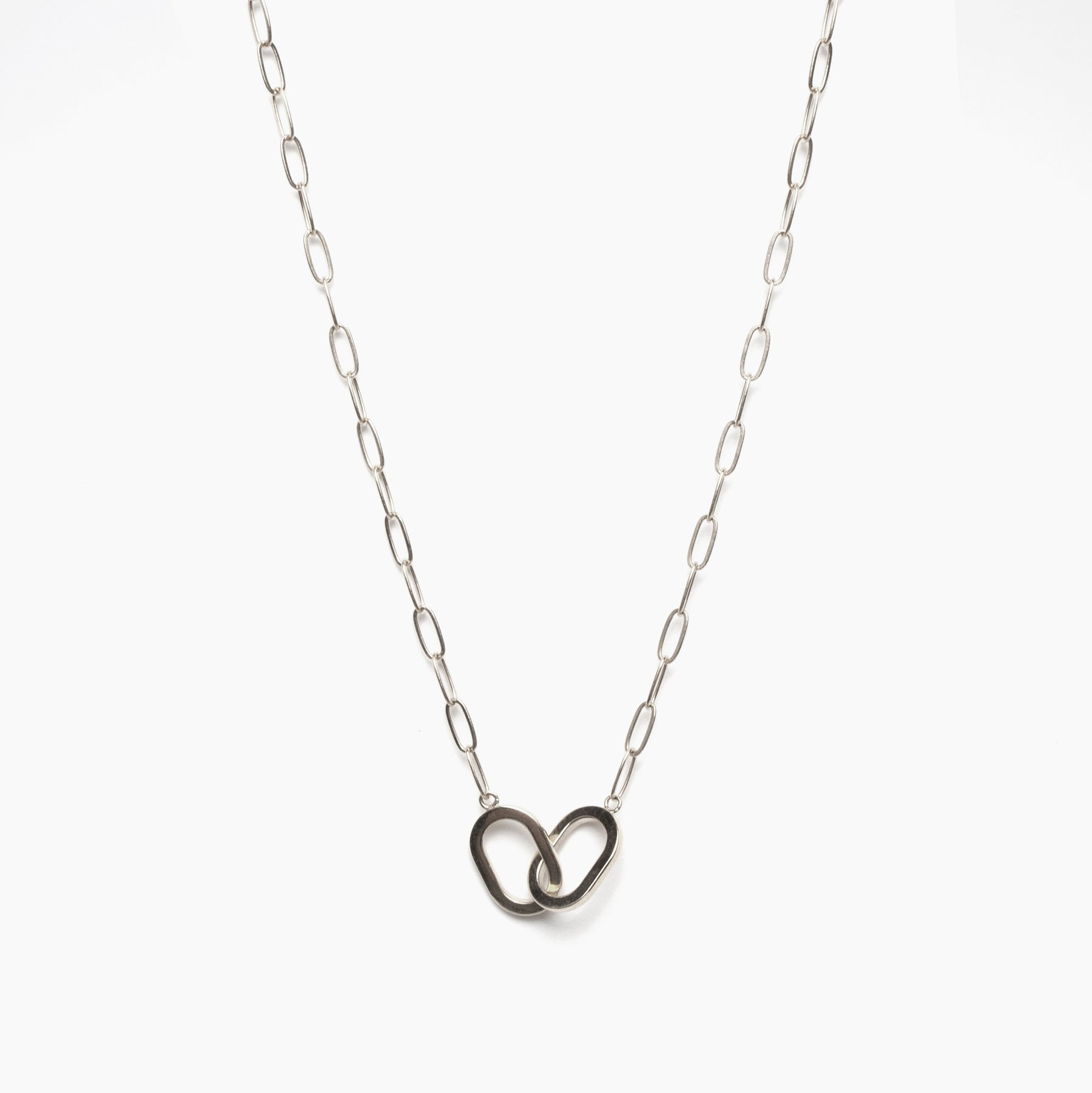 Gold Interlocking Oval Necklace