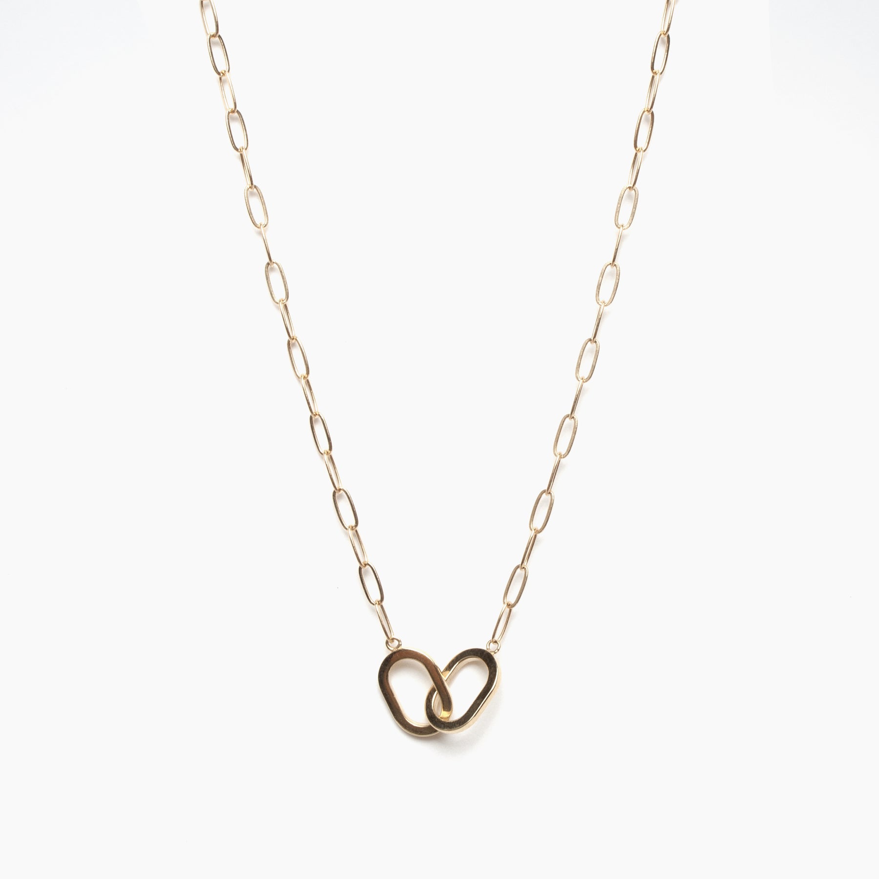 Gold Interlocking Oval Necklace