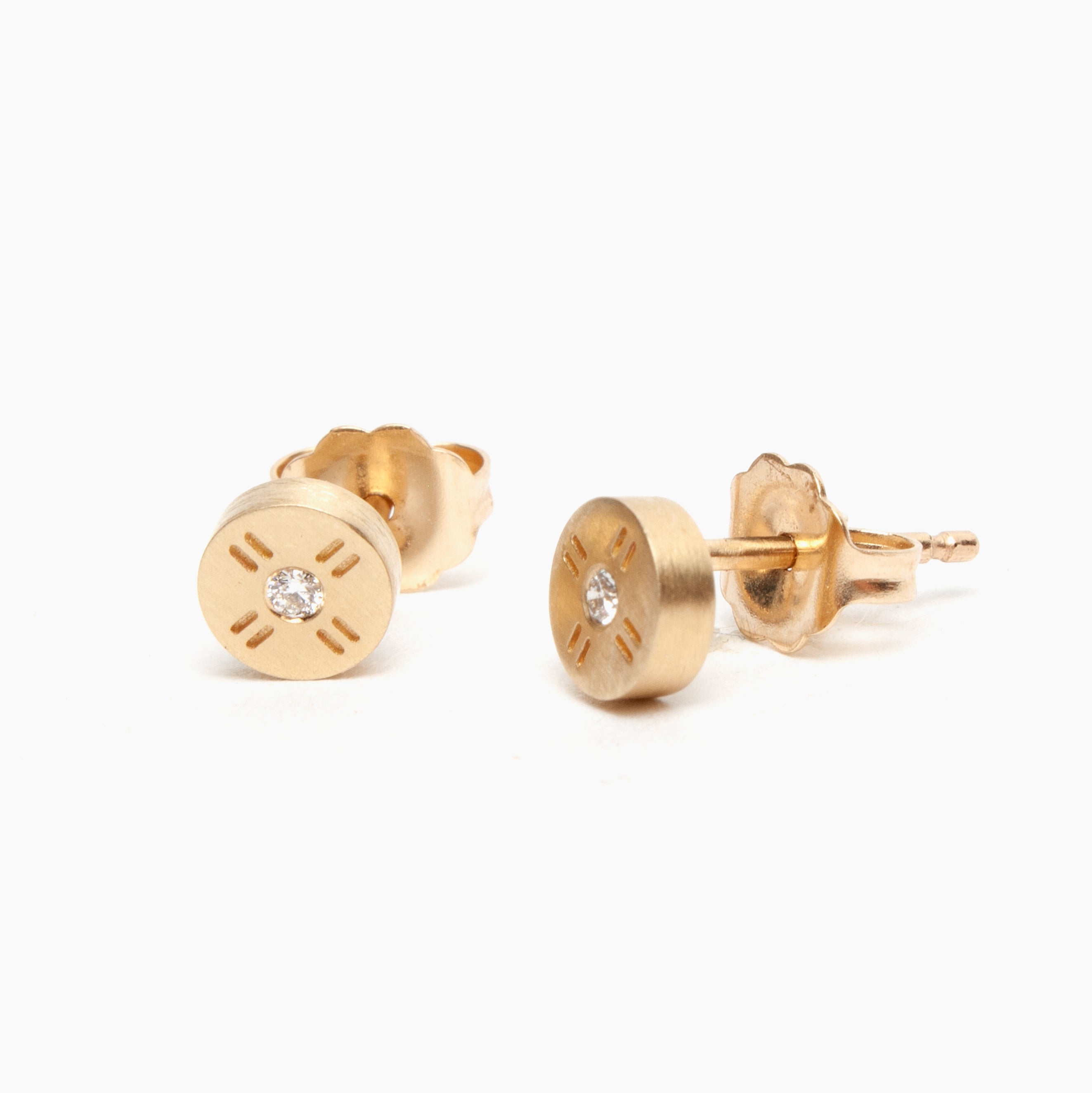 Mollis stud earrings