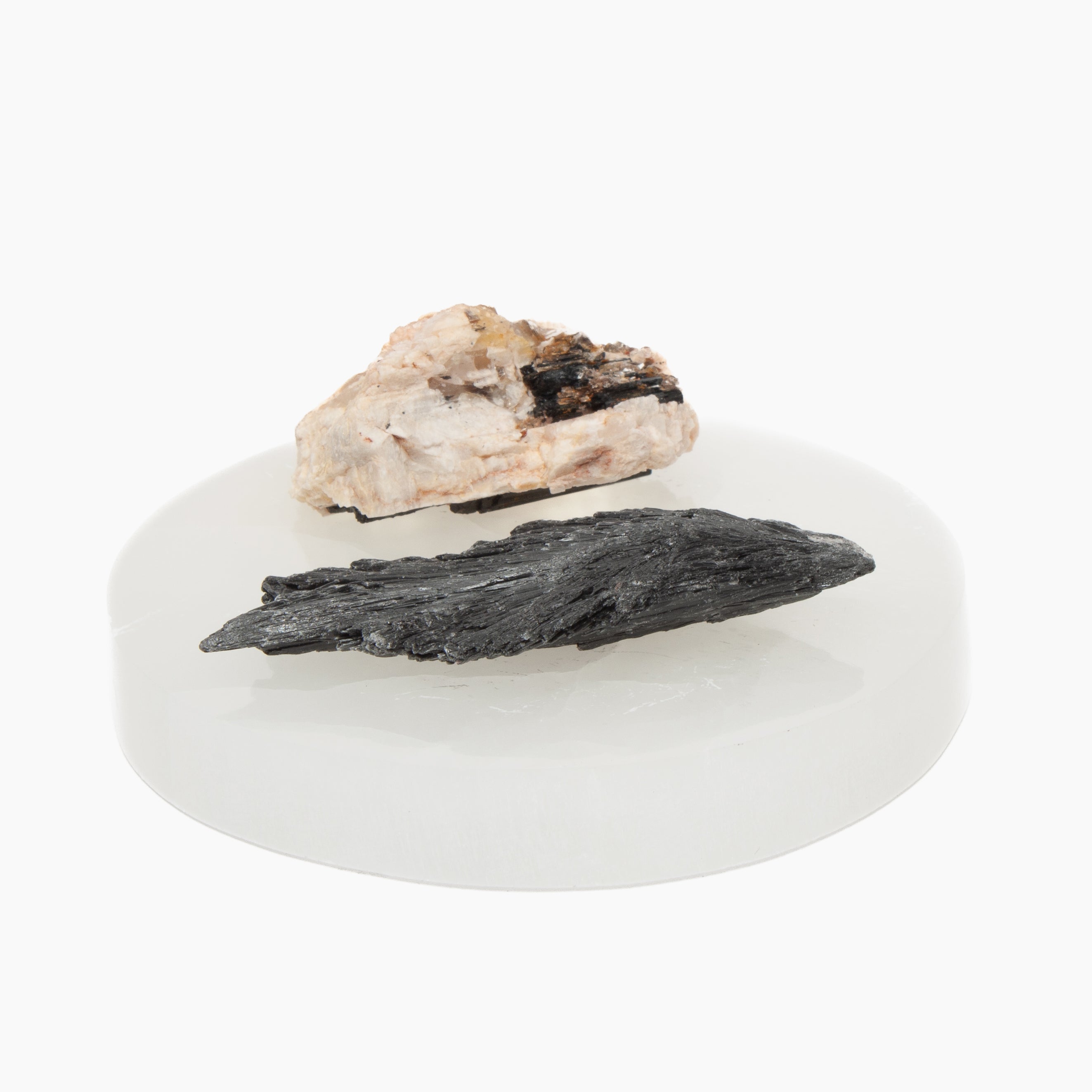 Gemstone: Black Kyanite