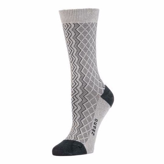 Heather grey knit sock with dark grey criss-cross stitched pattern. The heel and toe of sock are a dark grey as well as the logo along the arch. The Aran Knit Sock in Heather is from Zkano and made in Alabama, USA.