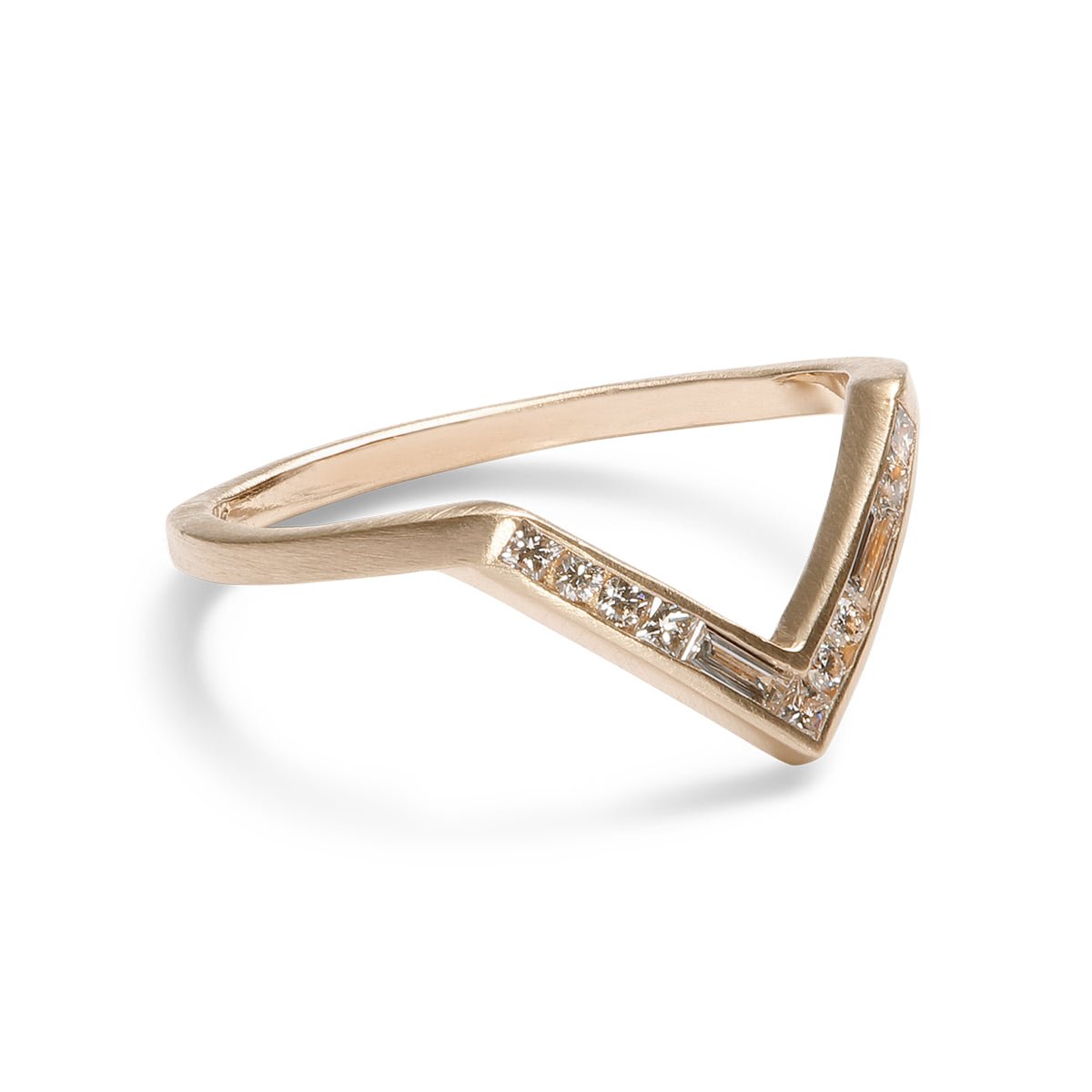 V-shaped Altus 14K recycled gold stacking ring, with lab-grown diamonds. Designed and handcrafted in Portland, Oregon.