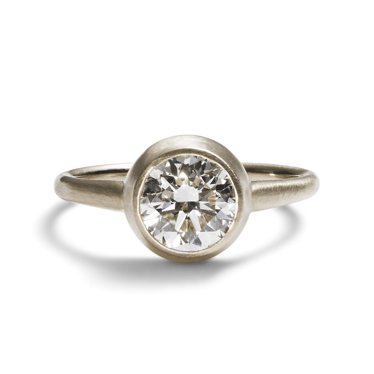 Modern statement Salire ring from Betsy & Iya. Features a round brilliant-cut lab-grown diamond (1.3 ct) and 14K white gold. Designed and handcrafted in our Portland, Oregon studio.