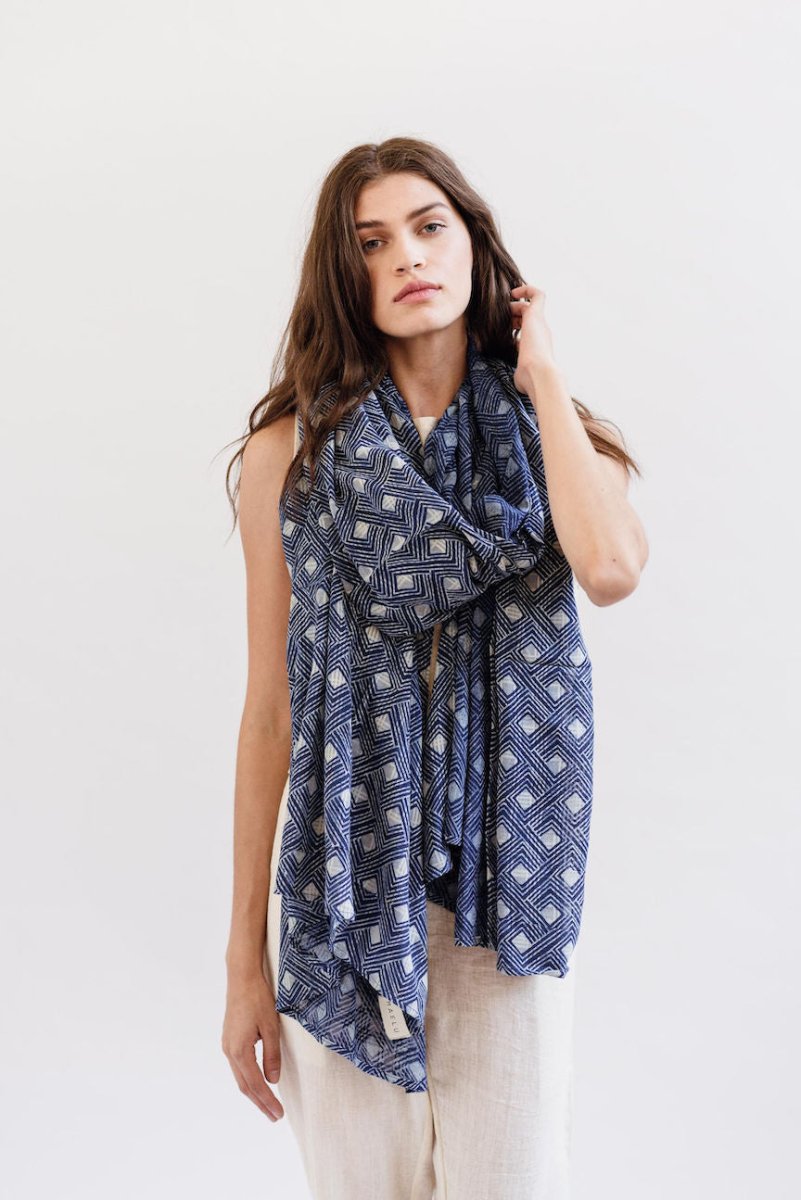 Maelu Oversized Scarf in Alys