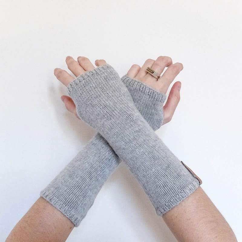 Stina Half Mitts Silver Grey