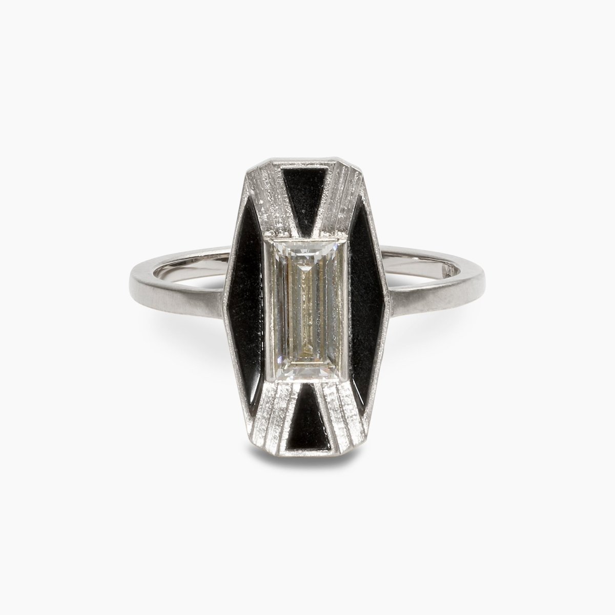 Imber cocktail ring with lab-grown baguette diamond focal and Oregon black jasper inlay. Set in 14K recycled white gold.