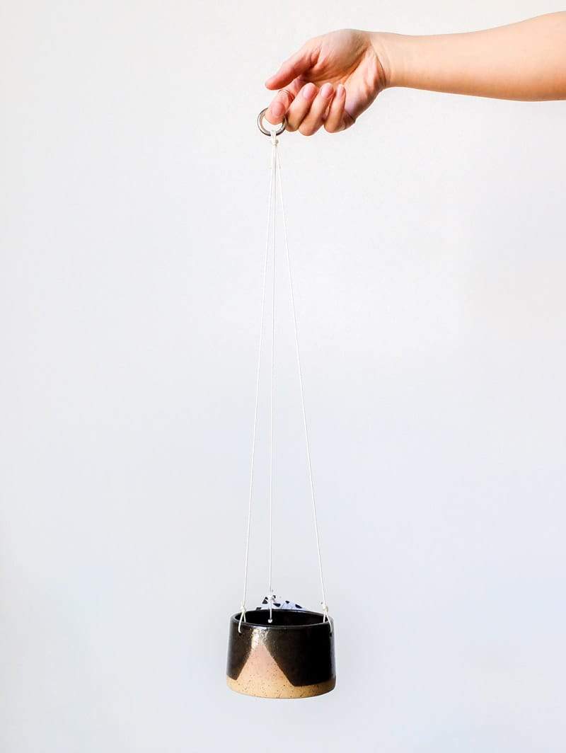Margaret & Beau Hanging Planter Small Black Mountain Speckled