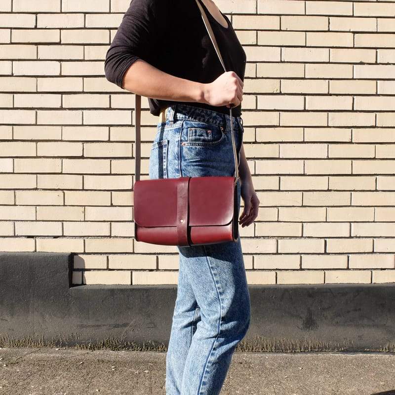Faro Crossbody