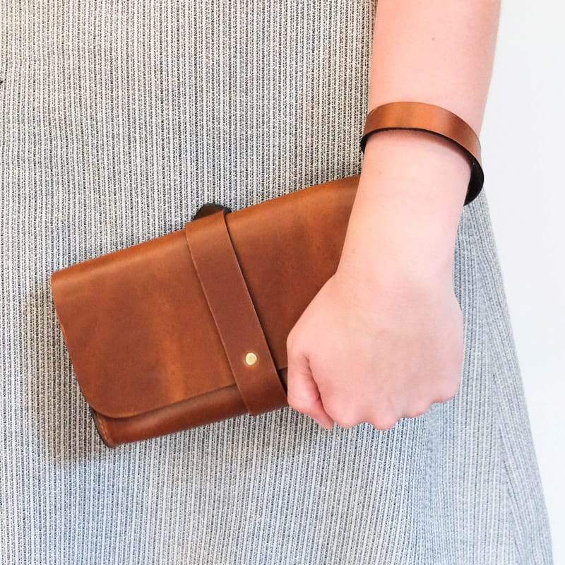 Martine Faro Wristlet chestnut