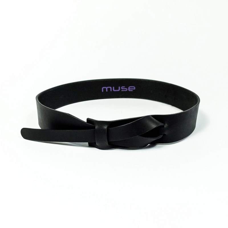 Muse 1.5 Inch Buckleless Black Leather Belt #color_black