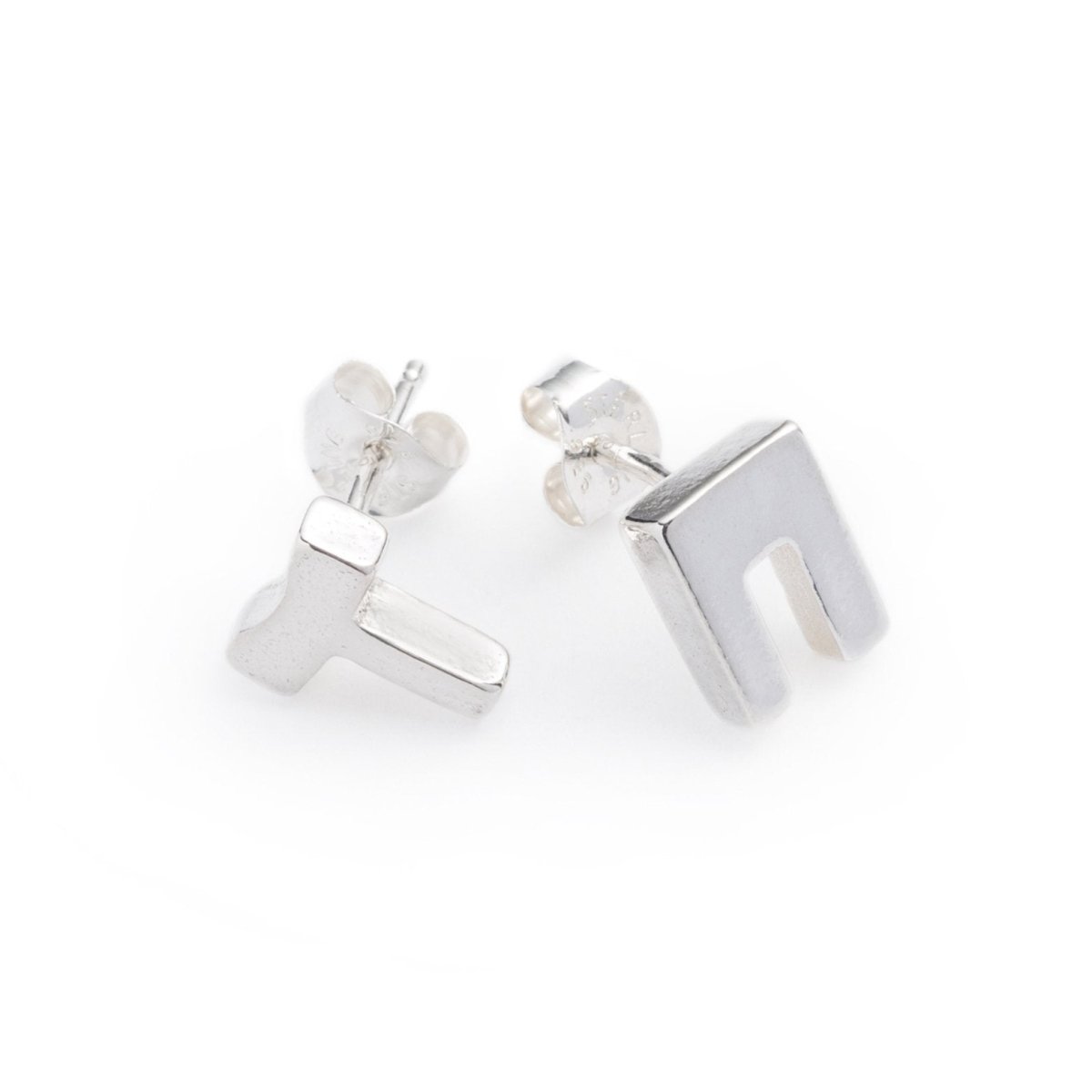 Oss stud earrings
