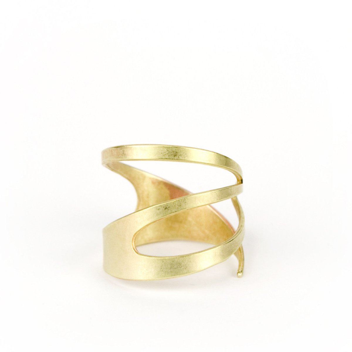 betsy & iya Kacie Gold ring hand formed from organic shape, front view.