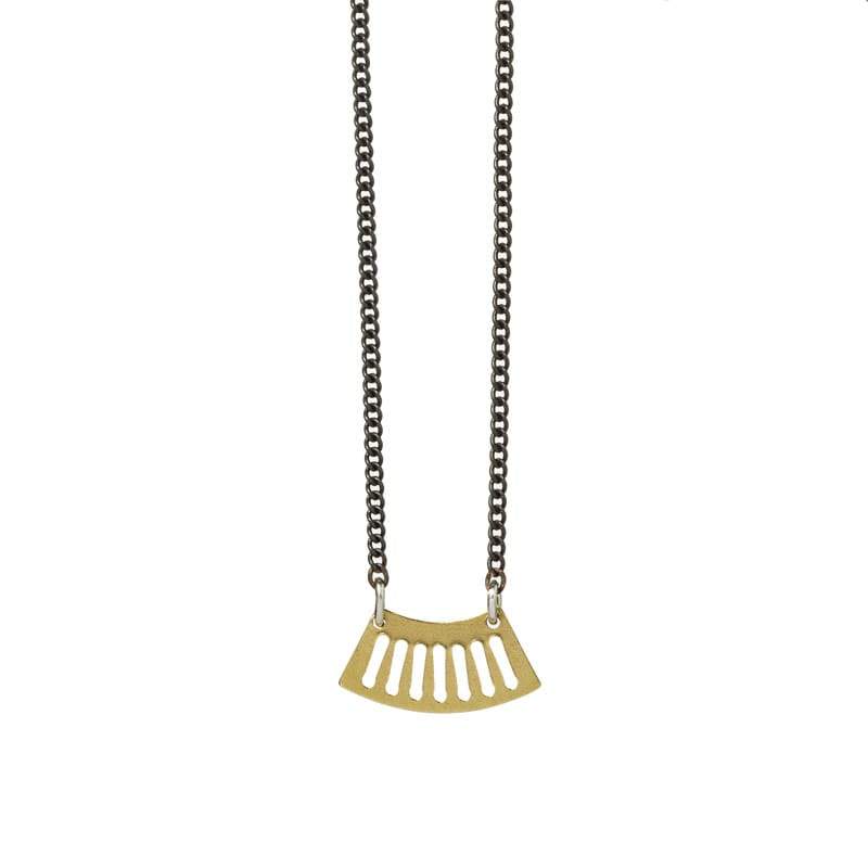 Ritmo mini fan necklace in brass focal