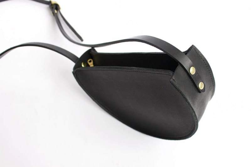 Sophie Crossbody Black Neva Opet