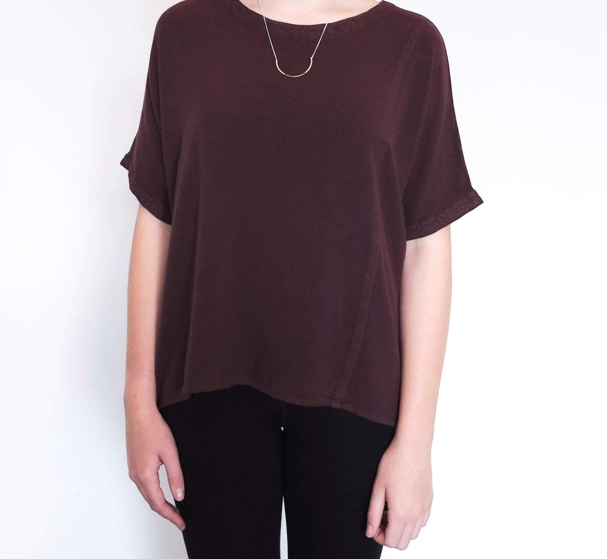 Tienda Ho Clothing Taznakte Top in Syrah