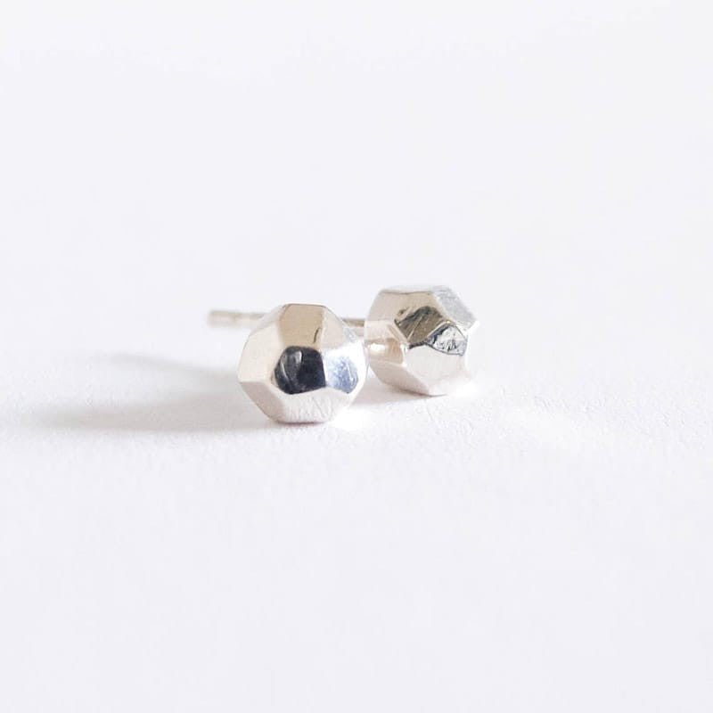 Upper Metal Class Sunset Rocks Faceted Stud Earrings