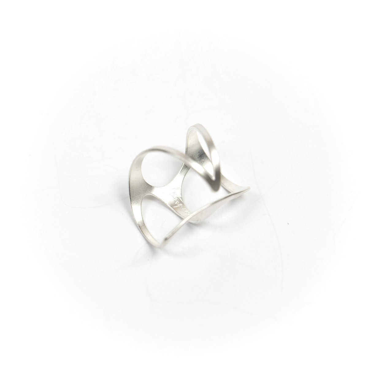 Recast Organic Triangle Ring