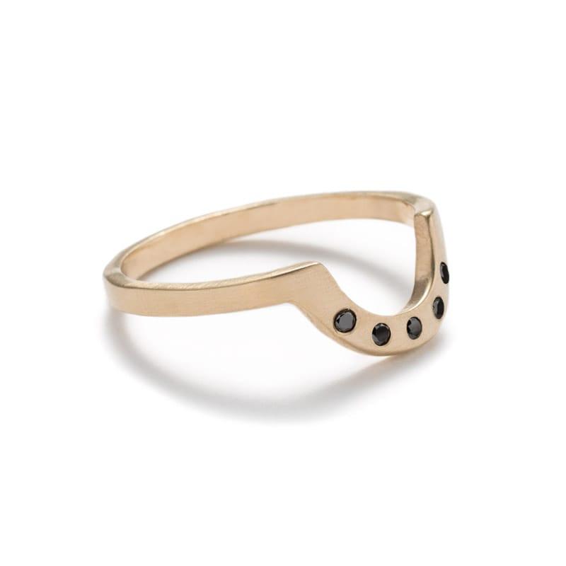 "Cor" contoured black diamond ring matte - betsy & iya