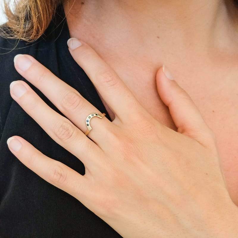 "Cor" contoured black diamond ring matte - betsy & iya