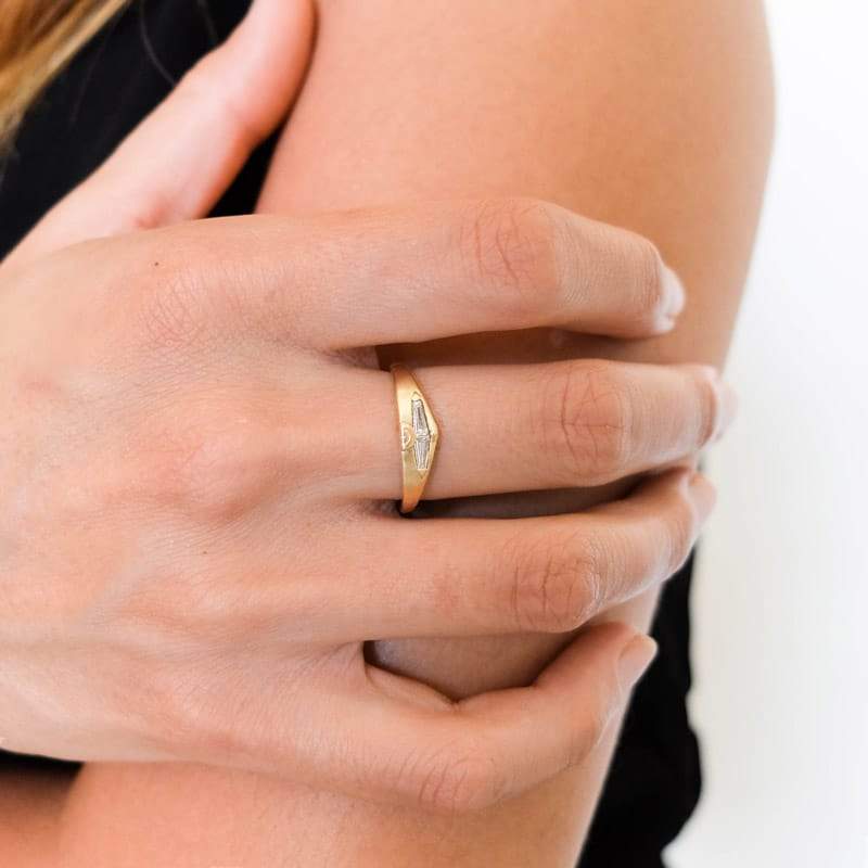 "Spero" contoured diamond ring - betsy & iya