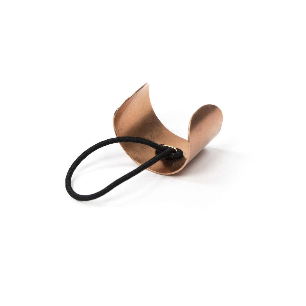 Curved metal hair tie in copper