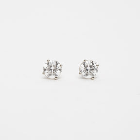 Round Diamond Stud Earrings