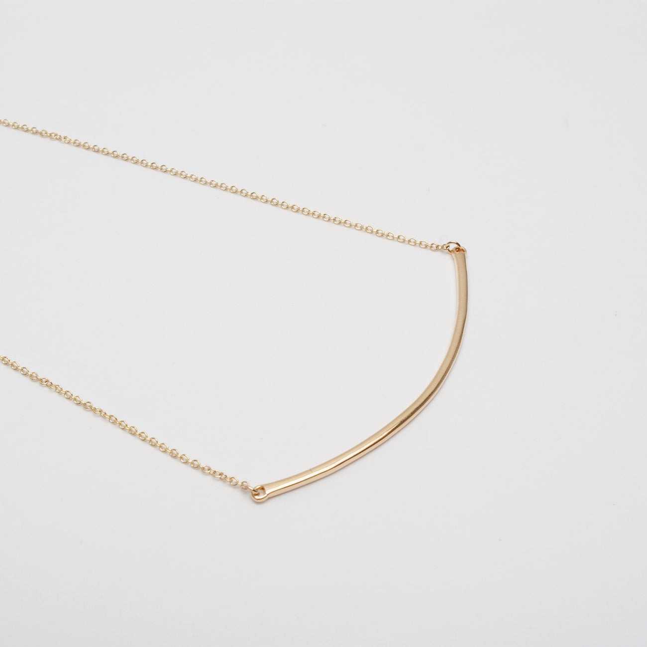 Curved Bar Necklace