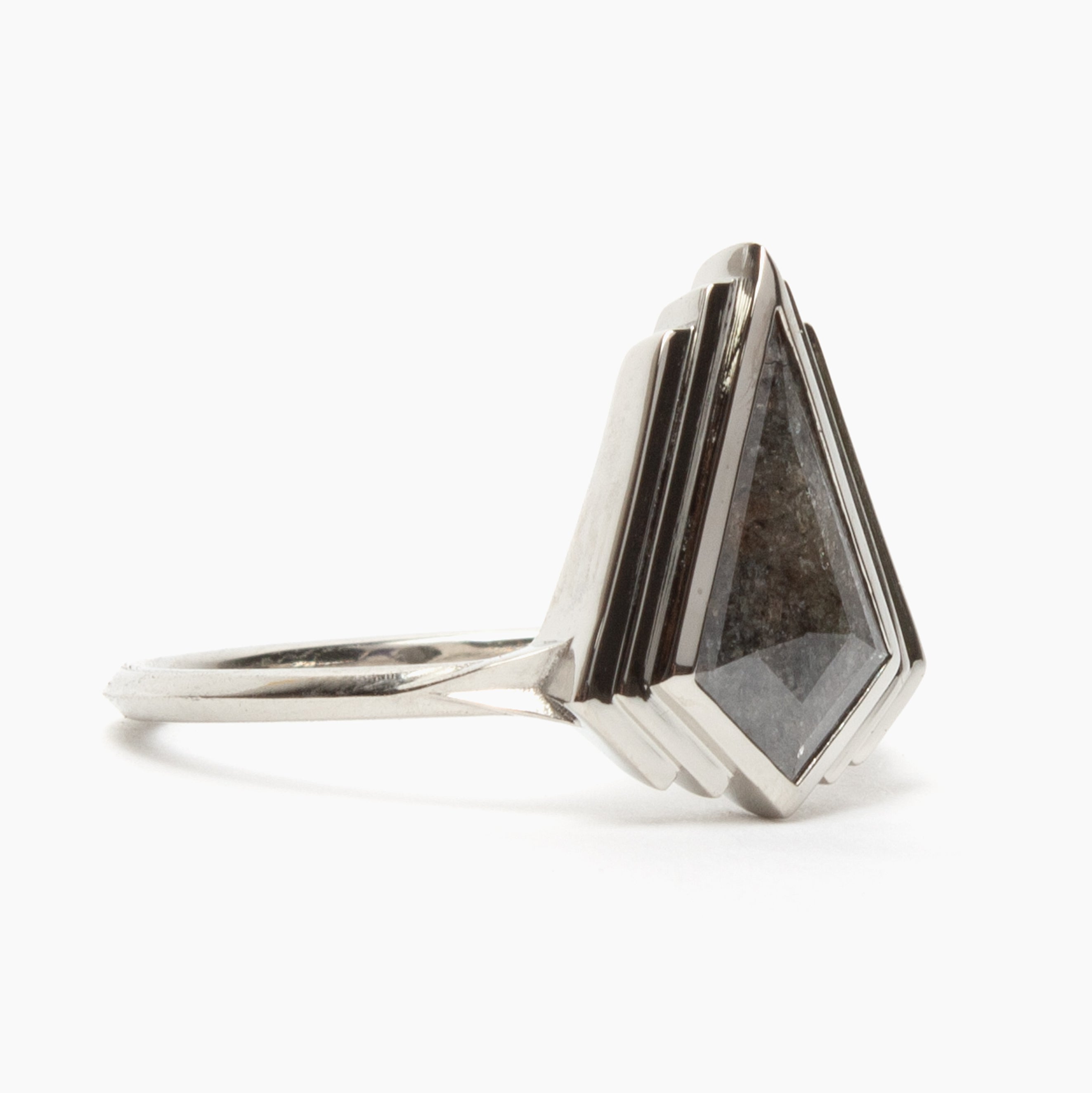 Adra salt & pepper diamond ring