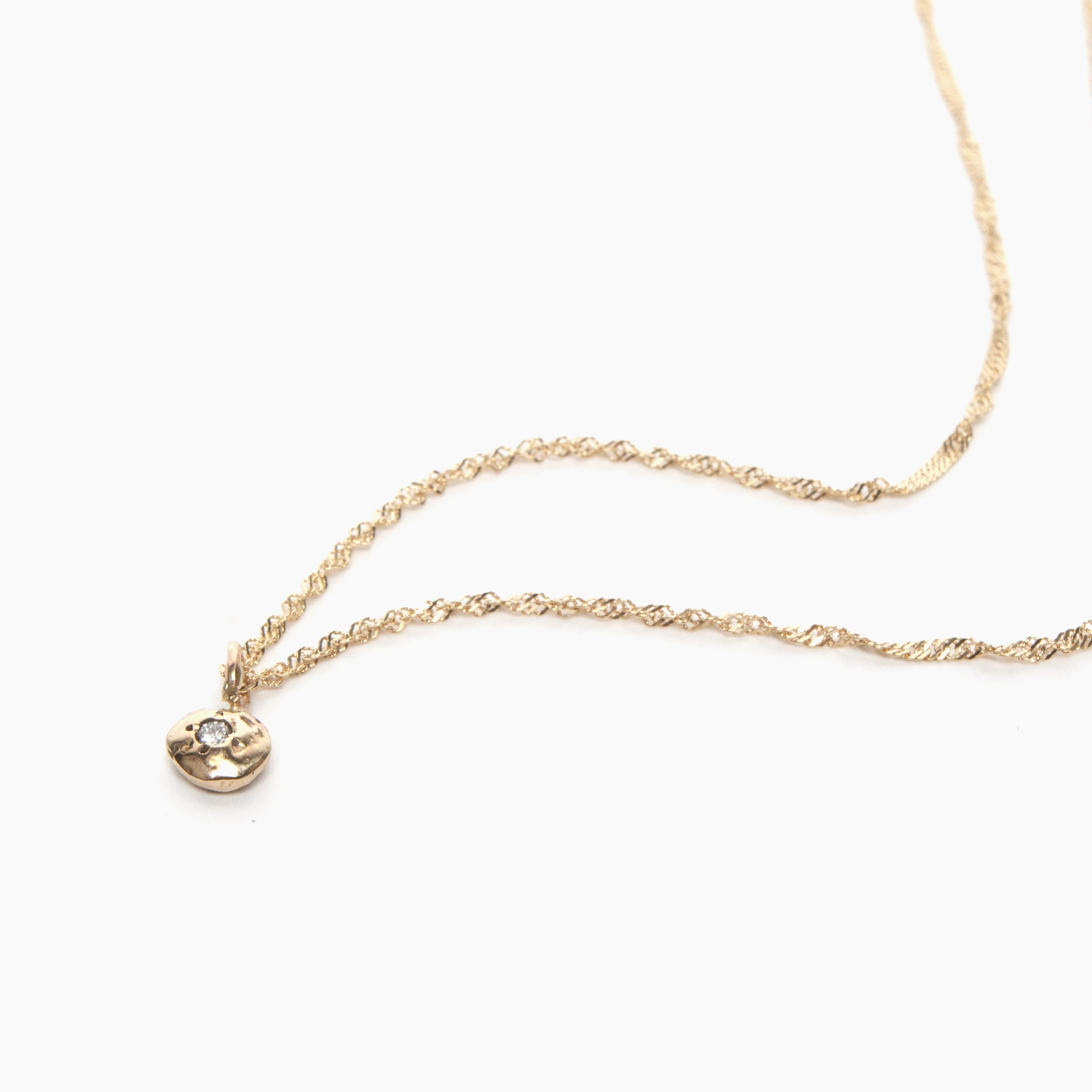 Neve Pendant Necklace