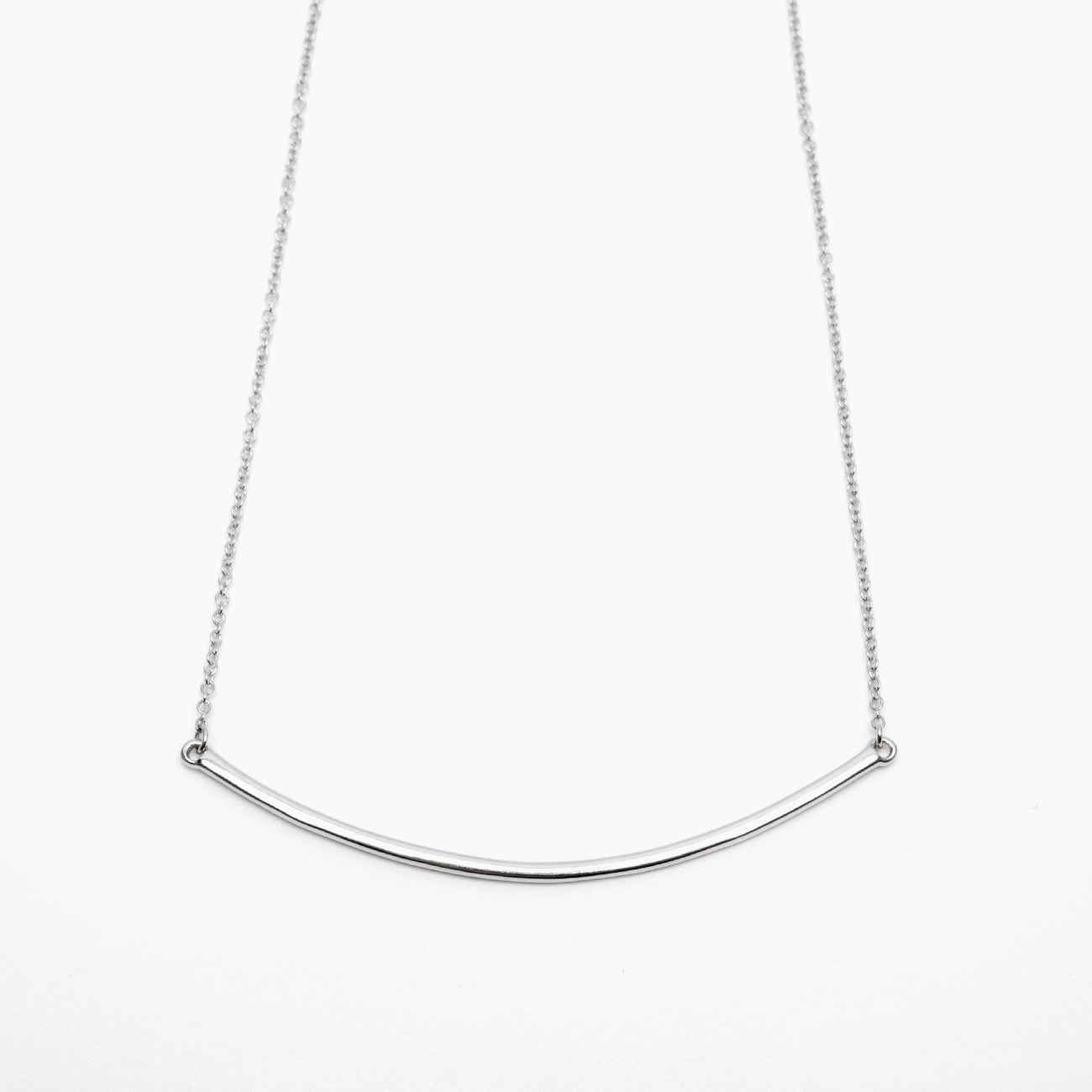 14k Gold Curved Bar Necklace