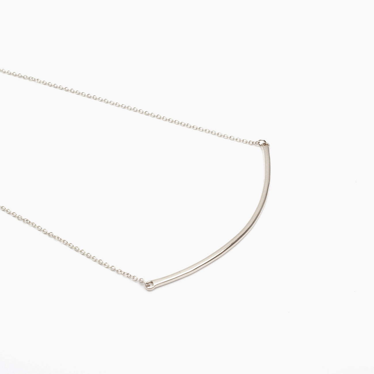 14k Gold Curved Bar Necklace