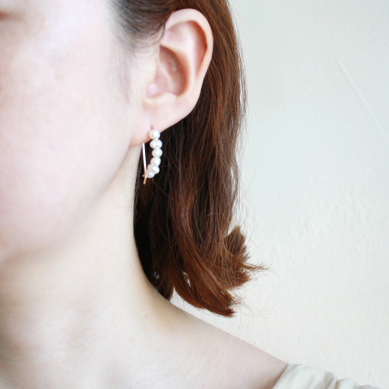 Small Pearl Curved Hoop Earrings