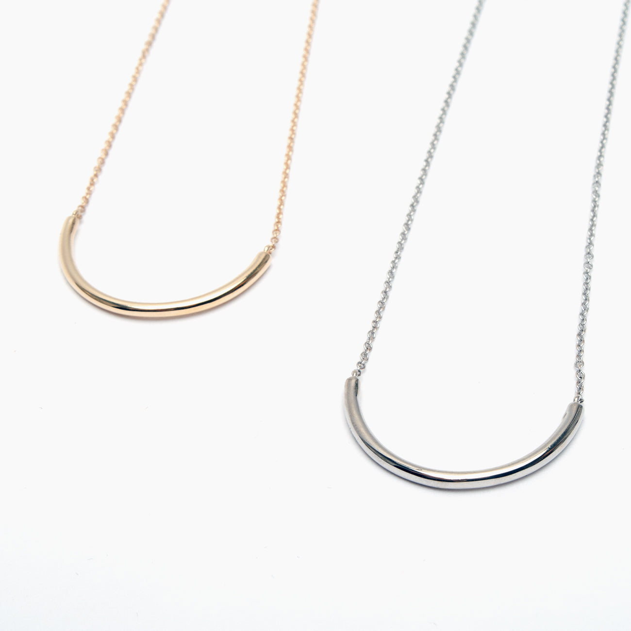 Small Curved Bar Necklace