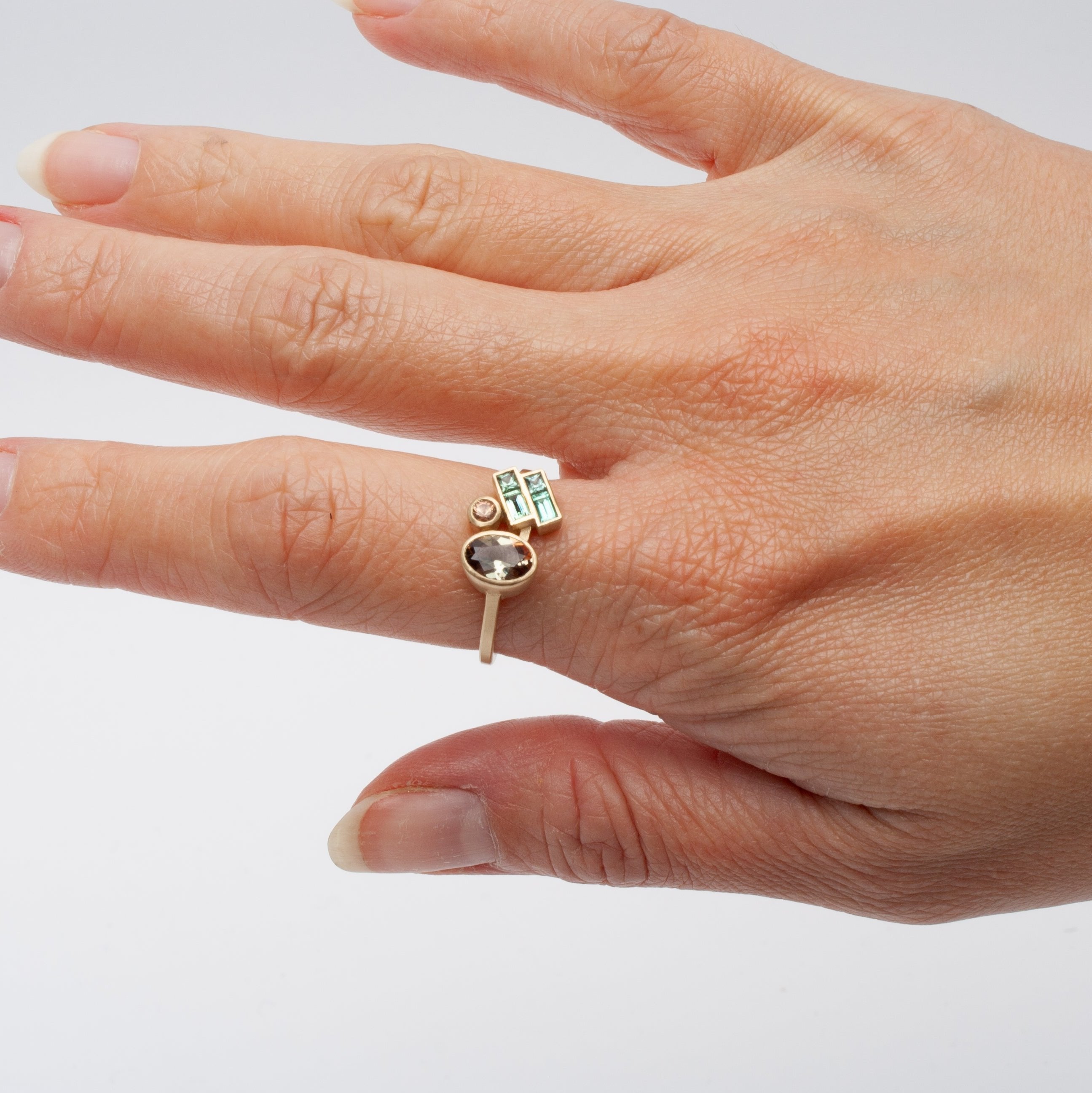 Laetus ring - Andalusite