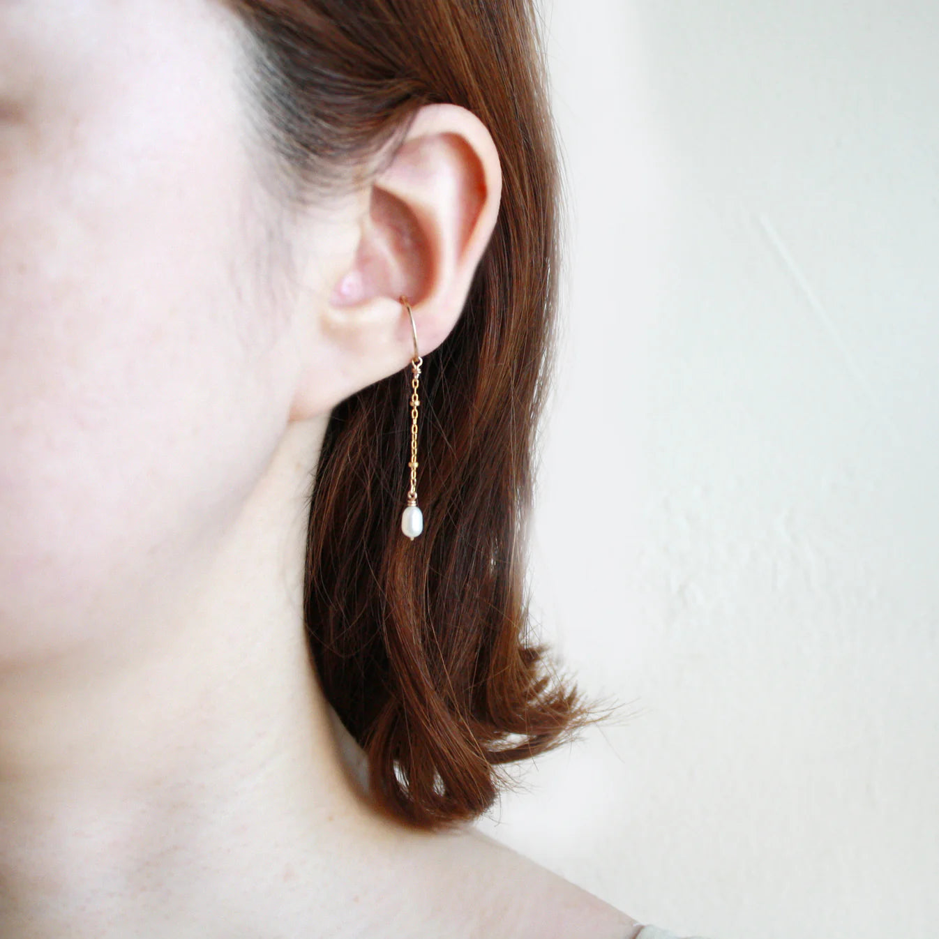 Pearl Saturn Chain Dangle Ear Cuff