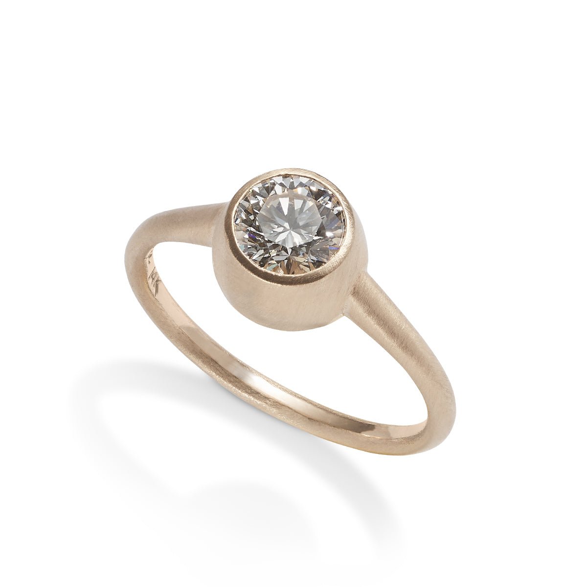 Modern statement Salire ring from Betsy & Iya. Features a round brilliant-cut lab-grown diamond (0.7 ct) and 14K gold. Designed and handcrafted in our Portland, Oregon studio.