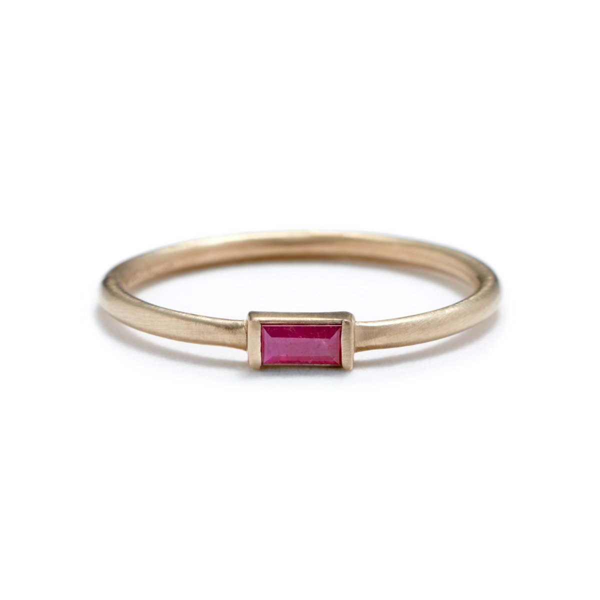 Bellus ring - Ruby