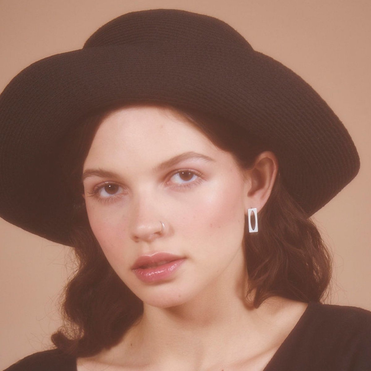 Jacqueline Post Earrings