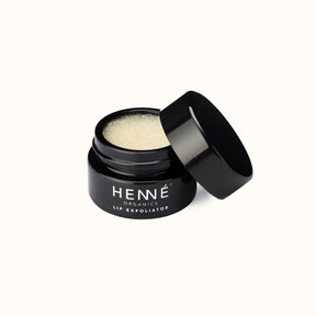 Henné Organics Lip Exfoliator in Lavender Mint