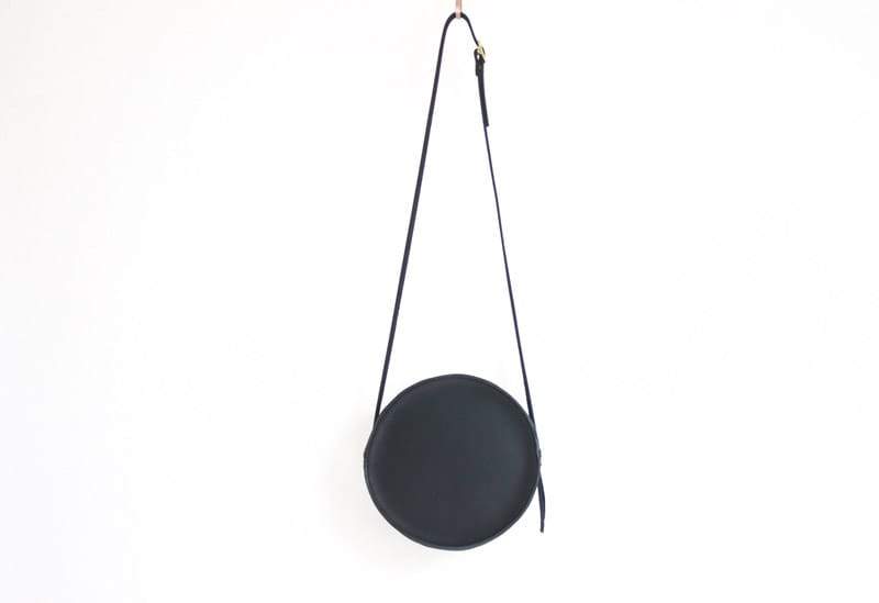 Marina Circle Bag Black Neva Opet