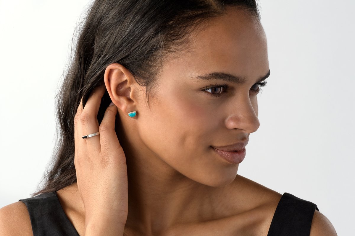Sisa stud earrings