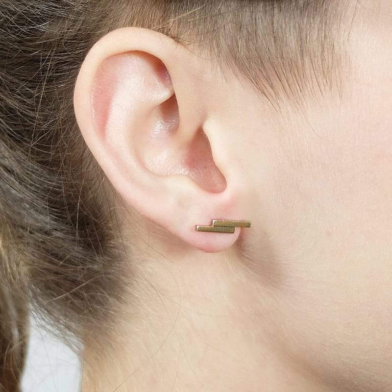 Upper-Metal-Class Double Bar Earring