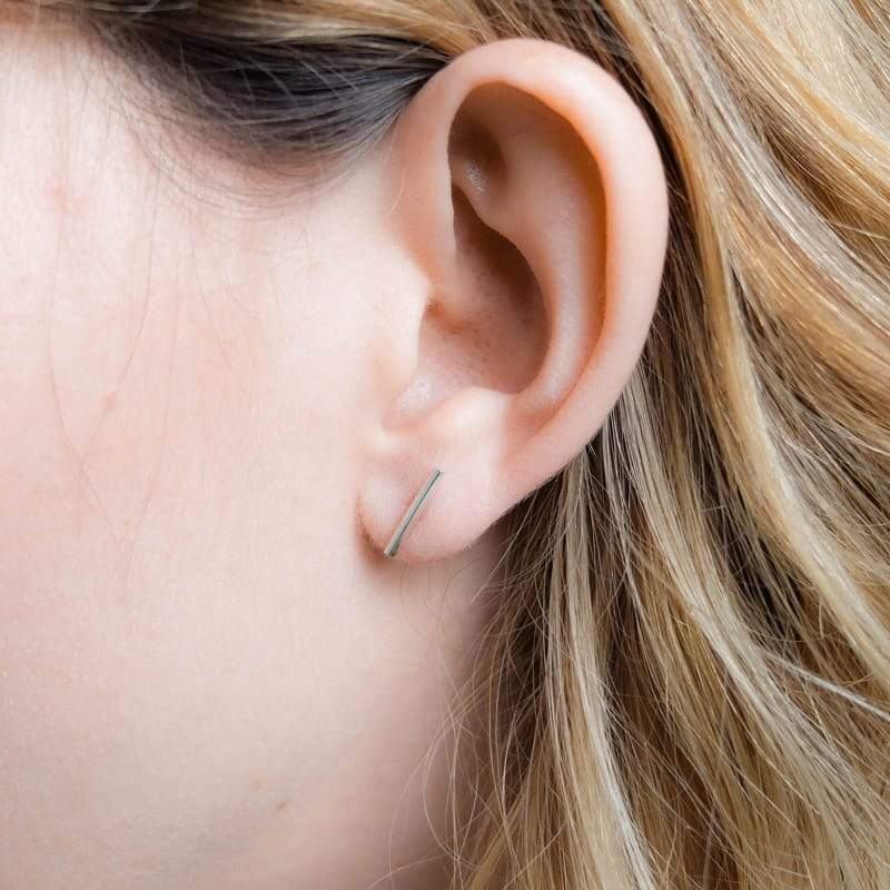 Upper Metal Class Silver Minimalist Faceted Bar Earrings