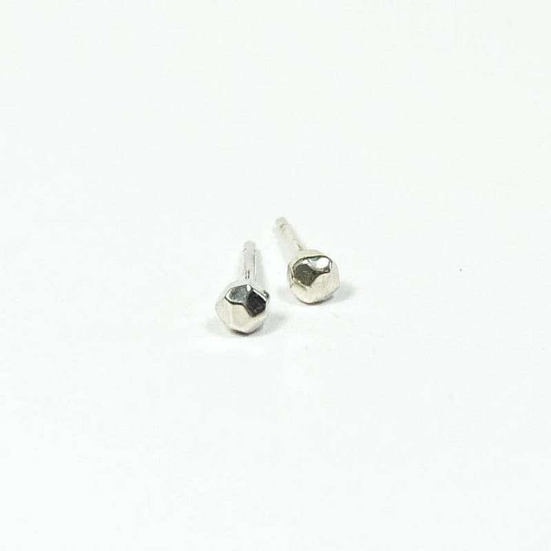 Upper Metal Class Sunset Rocks Small Earrings Silver