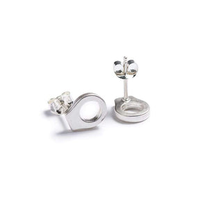 betsy & iya mini everyday minimalist style circle stud earrings in sterling silver