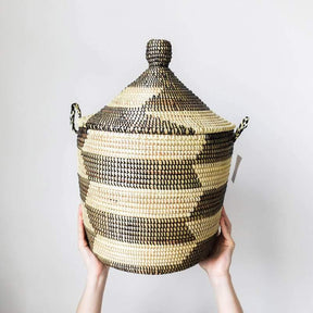 Medium Lidded Senegal Basket in Natural and Brown